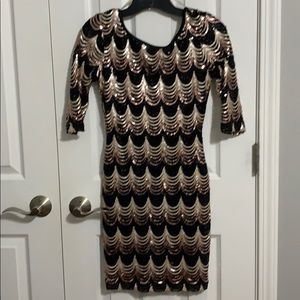 Sequence fitted knit dress.